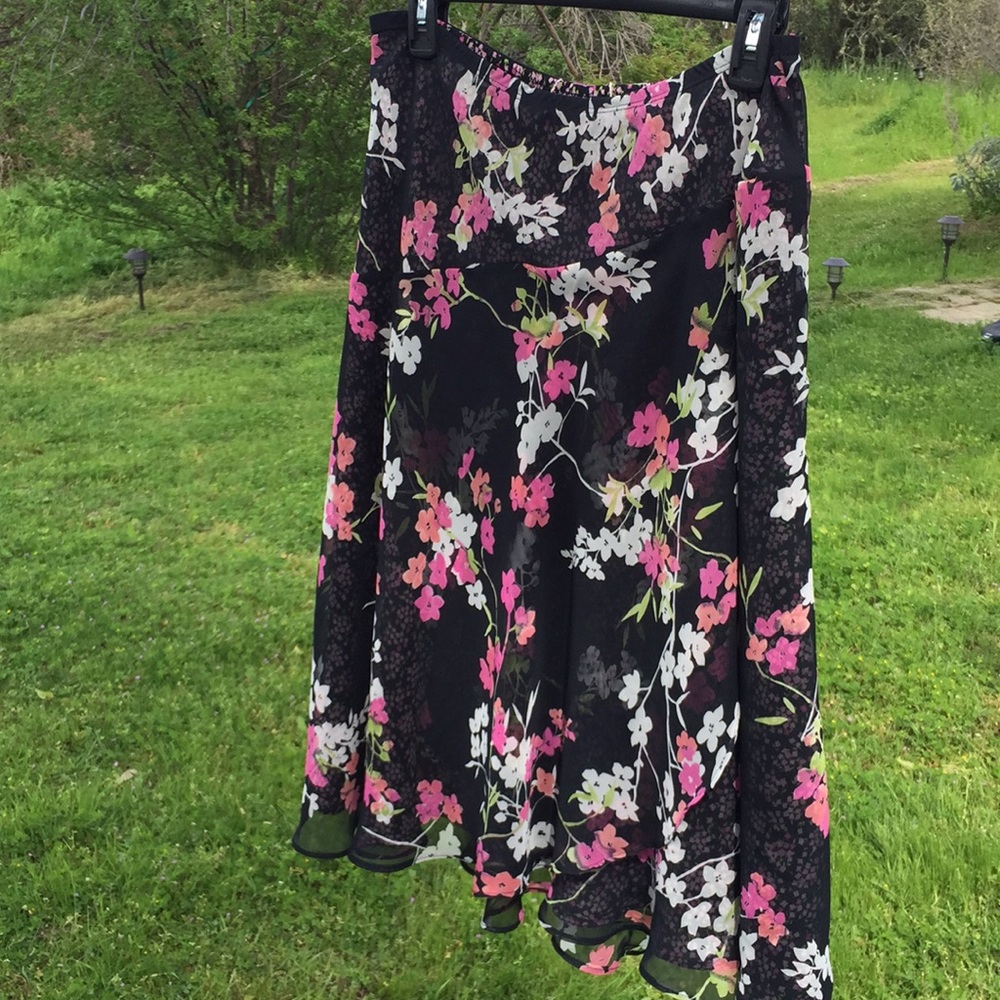 Notations Floral short skirt